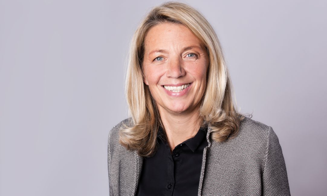 Petra Wocke-Simons, Steuerberaterin